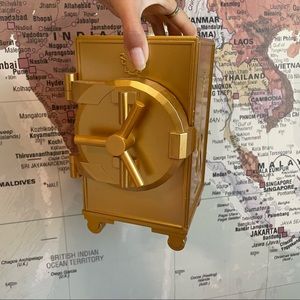 TAYLOR SWIFT FEARLESS VAULT